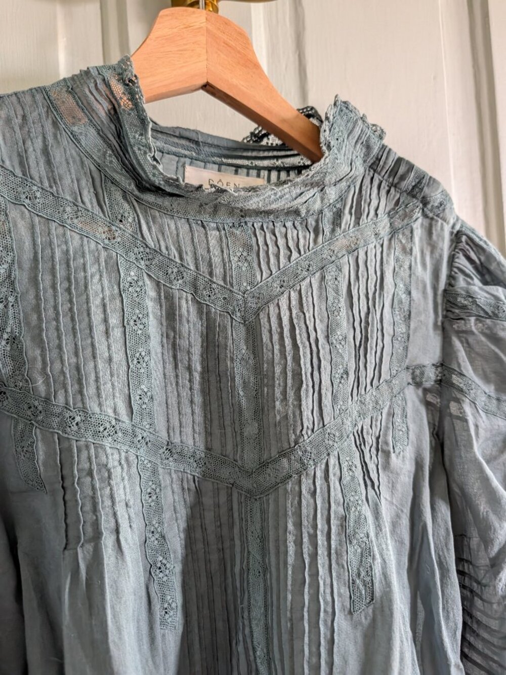 NWT Doen Albertine Blouse in Nouveau Blue, large **Price Firm** - Picture 4 of 6